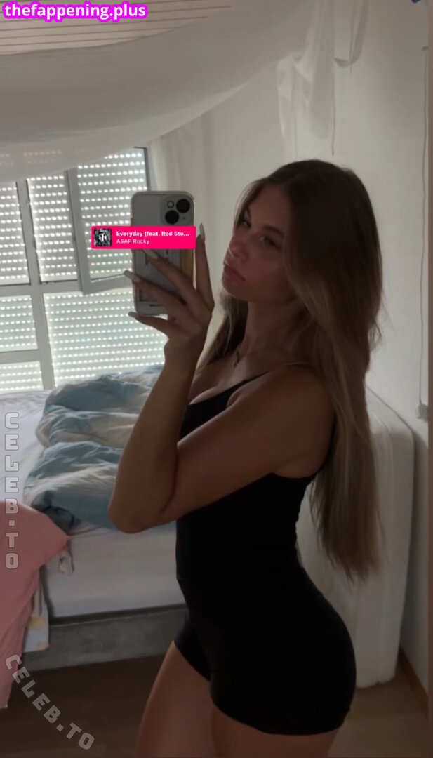 02.queenice / 18queenjce Meztelen OnlyFans Fotó #21