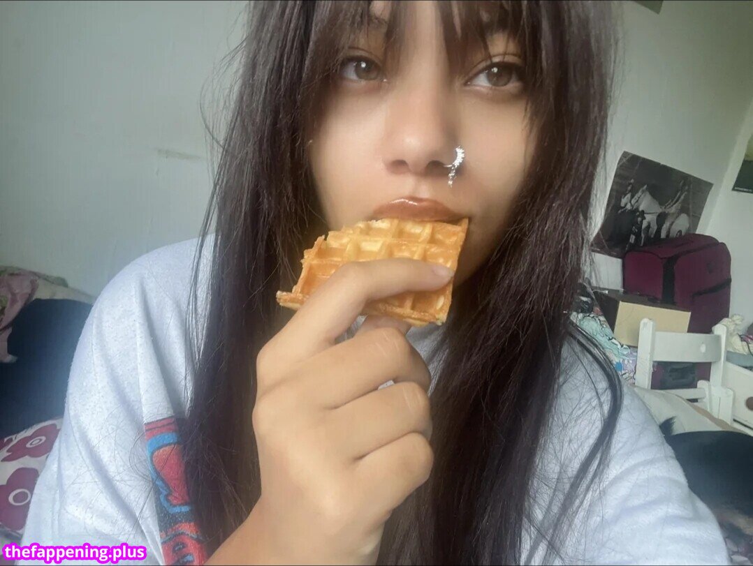 0.5sseraphim / 05Sseraphims नग्न OnlyFans फोटो #1