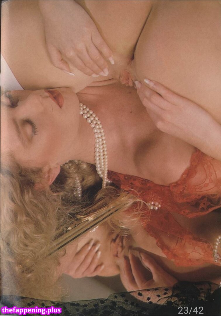 1980'S & Early 90'S Page 3 Girls / GlamourTeaJames / https: / mariawhittaker Foto OnlyFans Nua #1269