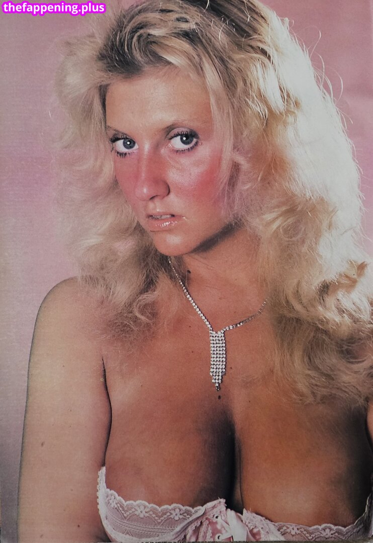 1980'S & Early 90'S Page 3 Girls / GlamourTeaJames / https: / mariawhittaker Φωτογραφία Γυμνών OnlyFans #2013