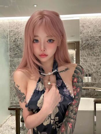 Full leaked H e private onlyfans photo