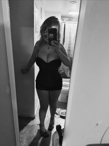 Full leaked Aliyah page private onlyfans photo