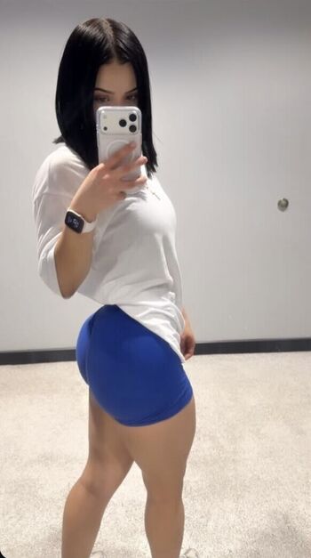 Full leaked Vmar private onlyfans photo