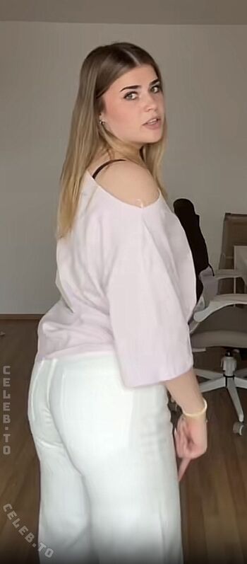 Full leaked Jarla private onlyfans photo
