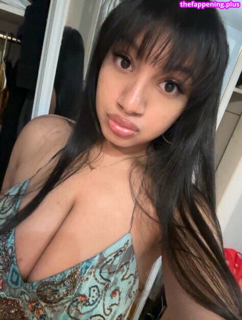 333vanna / luv333vana 누드 OnlyFans 사진 #20