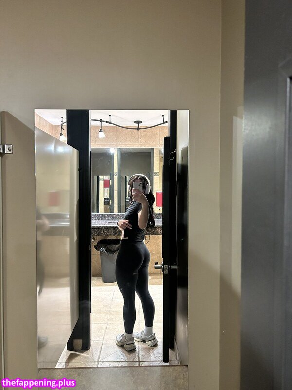 33emm / emm / exclusive.emm नग्न OnlyFans फोटो #4