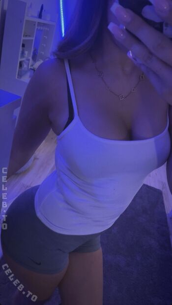 Full leaked Hanaaa private onlyfans photo