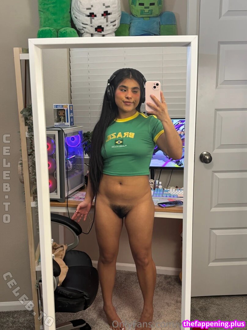 444Vanessa / 444vanessak / bougie_vee / iitmythrowaway / vanessak_2002 Nahá OnlyFans fotografie #19