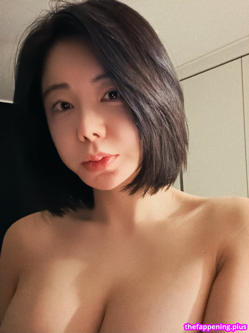 6767.28 Fotografie OnlyFans Dezbrăcată #2