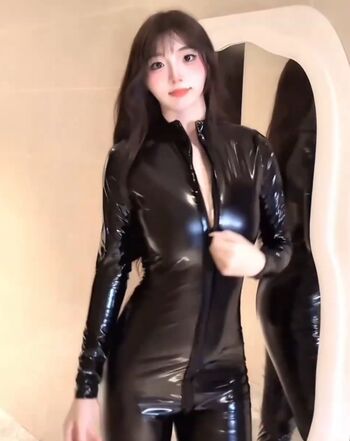 Full leaked Sunnyyy private onlyfans photo