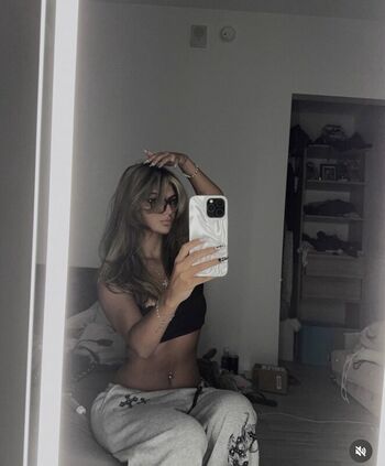 Full leaked Mawii private onlyfans photo