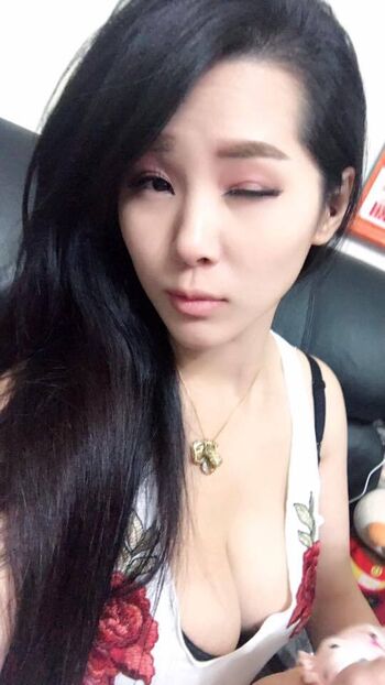 Full leaked Iris private onlyfans photo