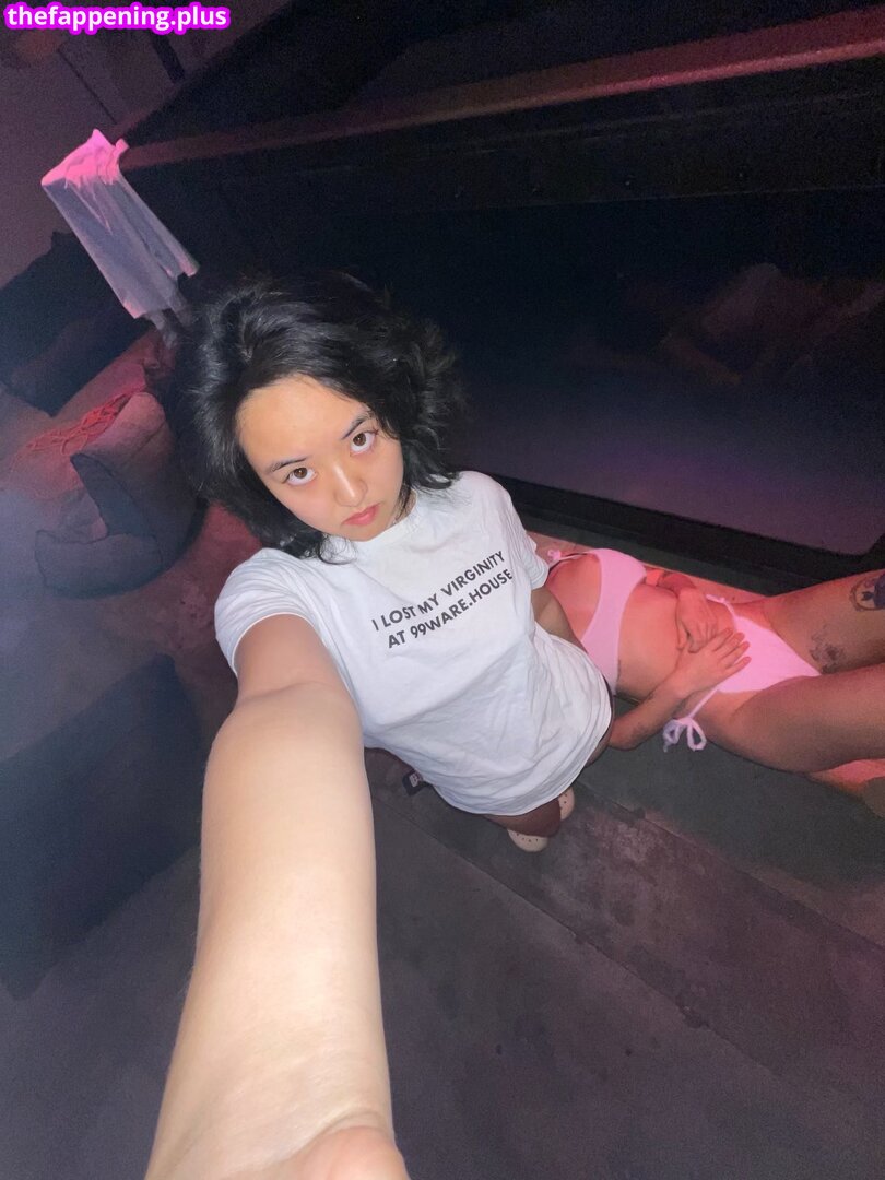 99WAREH0USE / 99WareHouse / cw / favicon.ico / https: Foto OnlyFans Nua #38