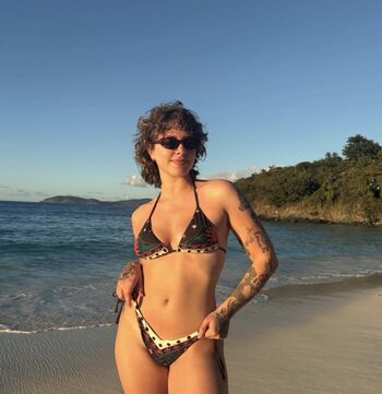 Full leaked Araquinn private onlyfans photo