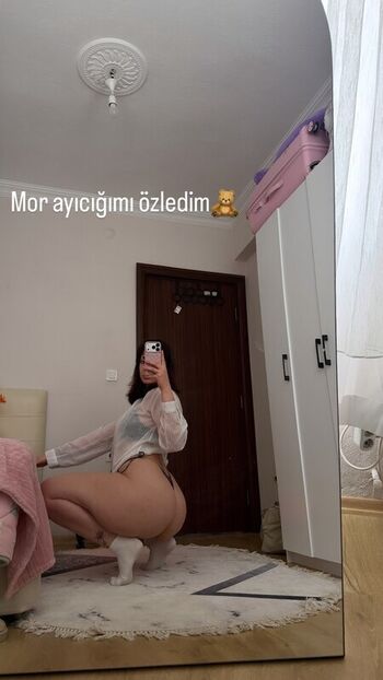 Full leaked Itsmenazli private onlyfans photo