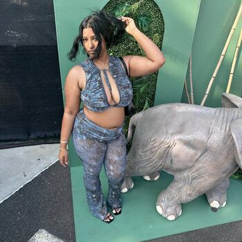 Full leaked A neesuh private onlyfans photo