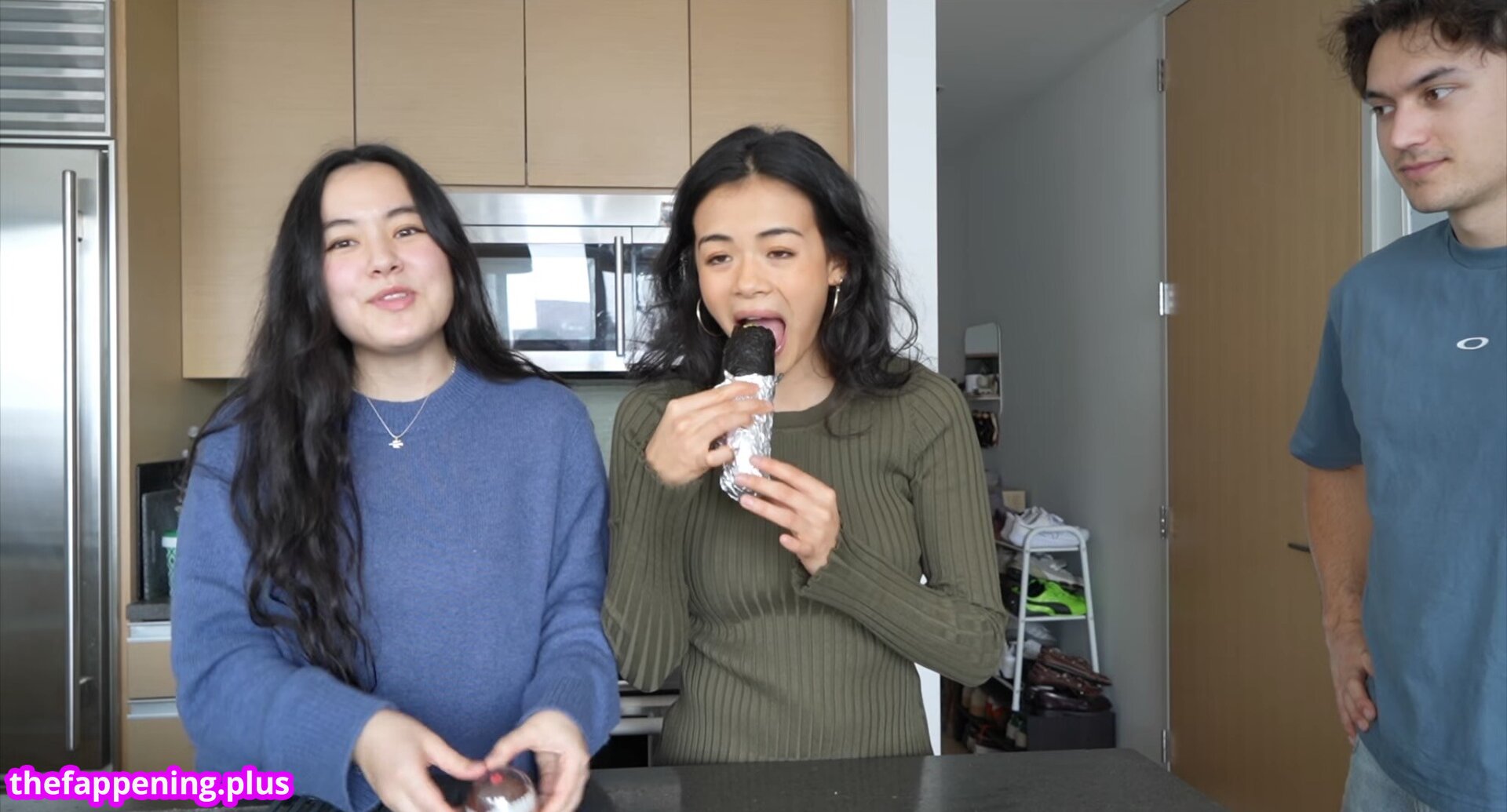 aaashleyk / aaashleyrichter / urmomashley Naken OnlyFans Foto #5