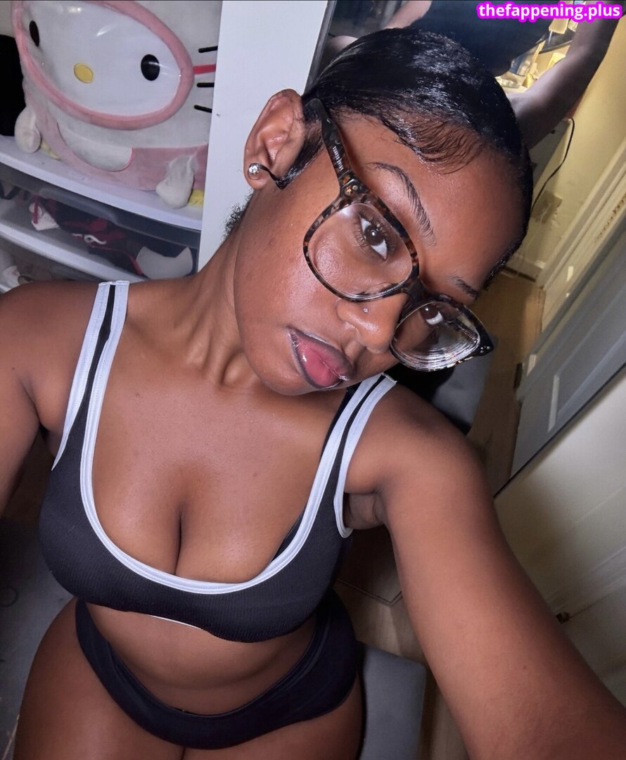 Aaliyah Monet / aaliyahhmonettt / aaliyahmonet_ / https: Foto OnlyFans Nua #1