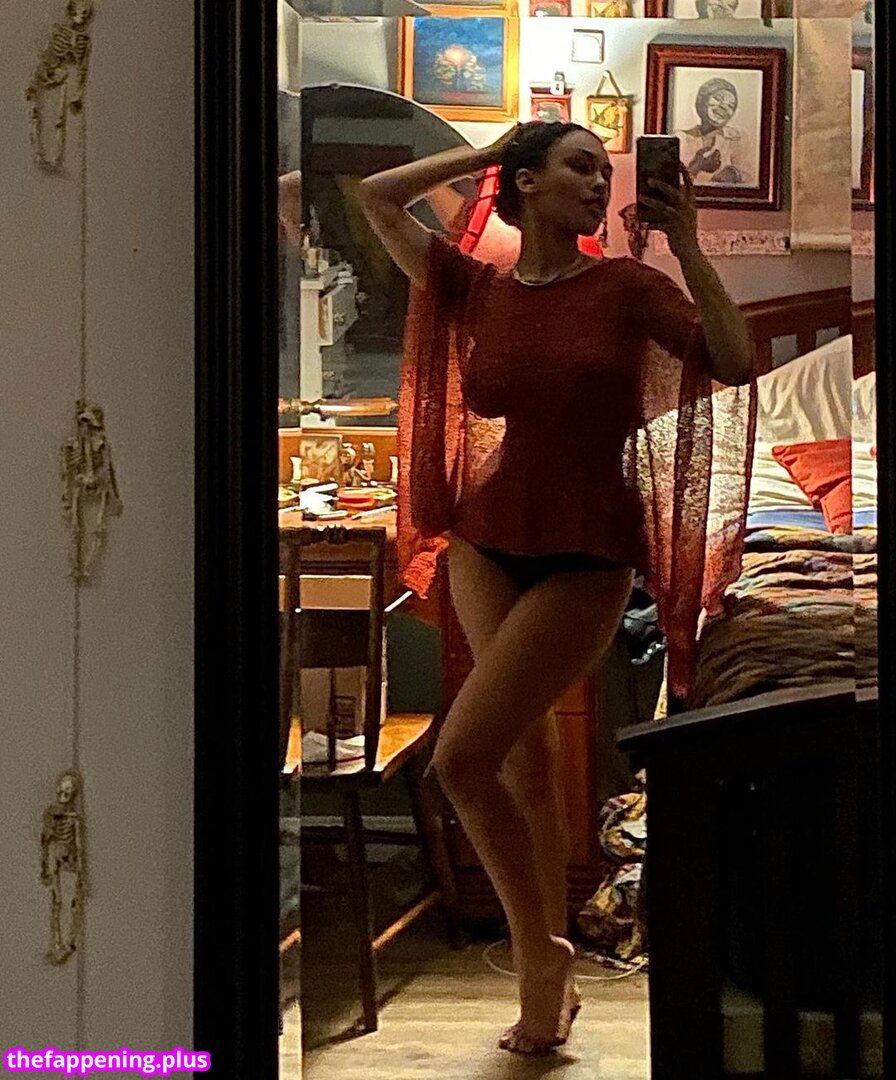 Aaliyeezy / theallierae Φωτογραφία Γυμνών OnlyFans #406