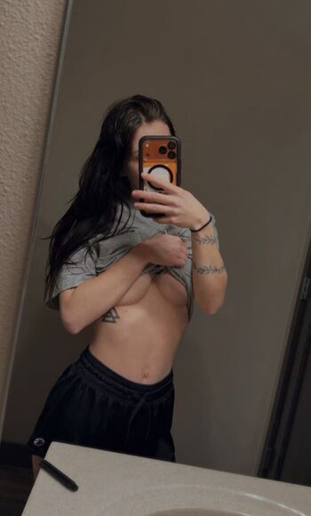 Full leaked Aalli page private onlyfans photo