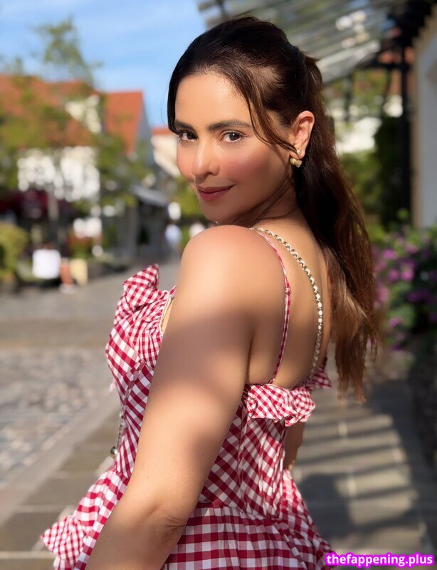 Aamna Sharif / aamnasharifofficial Foto OnlyFans Nua #7