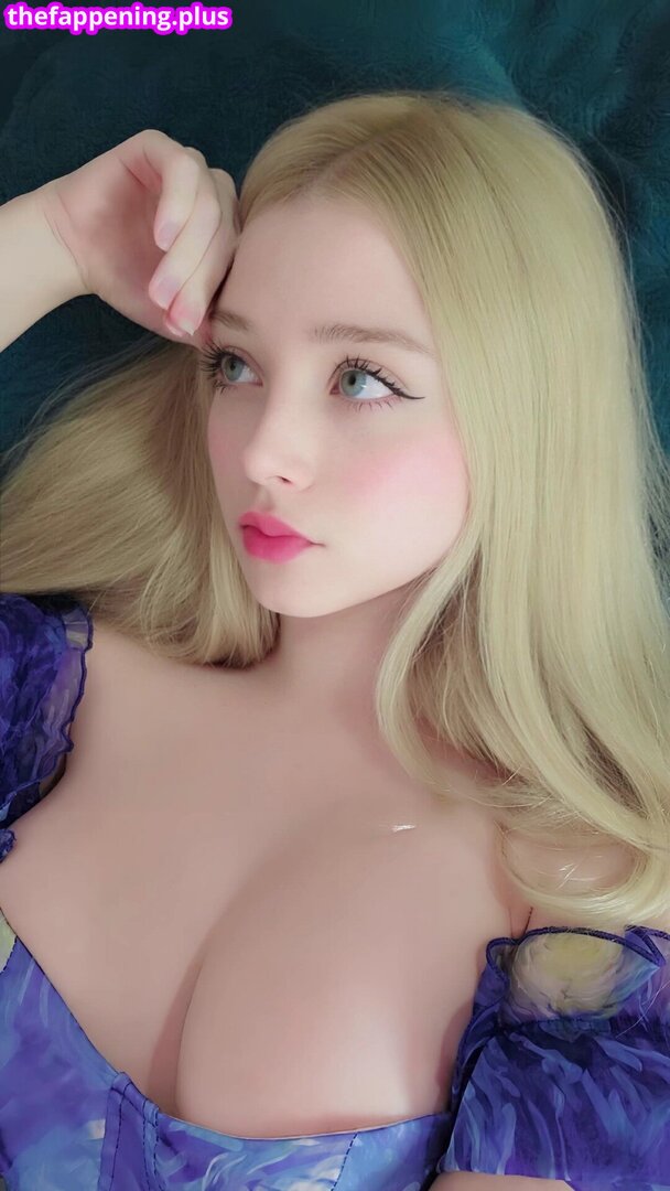 Aanarih... Loira Surreal / aanarih / https: 누드 OnlyFans 사진 #2