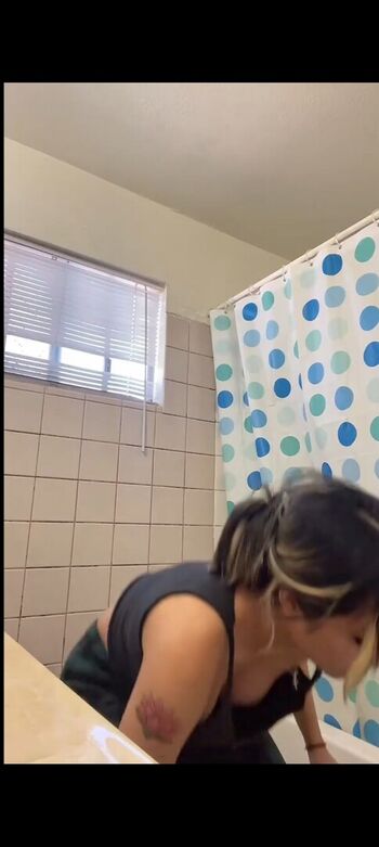 Full leaked Aanggiee private onlyfans photo