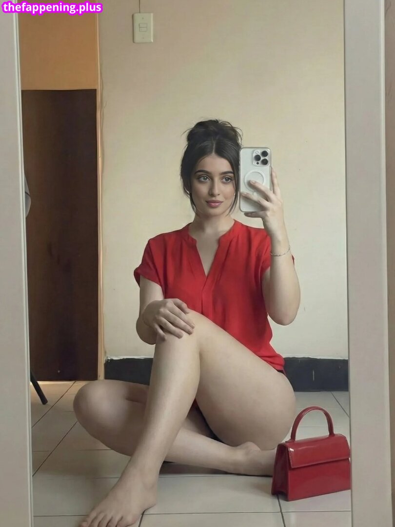 aaniasharmaa / https: 裸照OnlyFans照片 #1