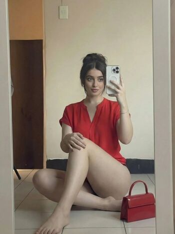 Full leaked Aaniasharmaa private onlyfans photo