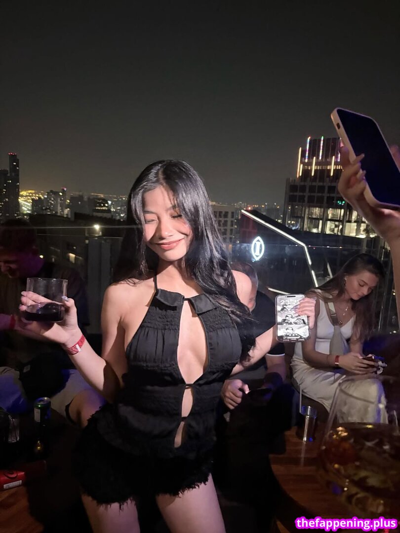 Saipetch B. / aaomhelloo Naken OnlyFans Foto #82