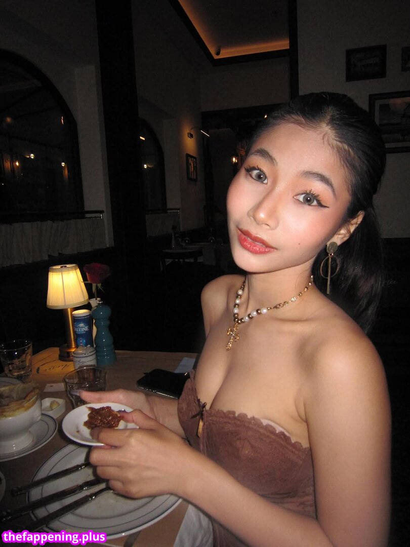 Saipetch B. / aaomhelloo Nagie OnlyFans Zdjęcie #107