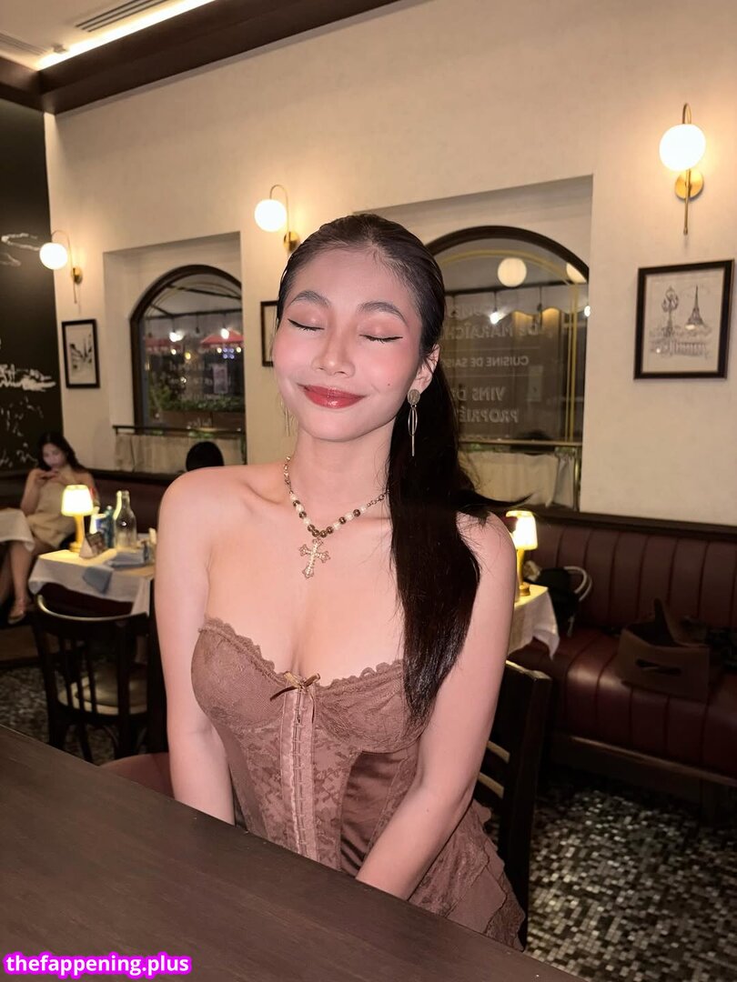 Saipetch B. / aaomhelloo Φωτογραφία Γυμνών OnlyFans #108