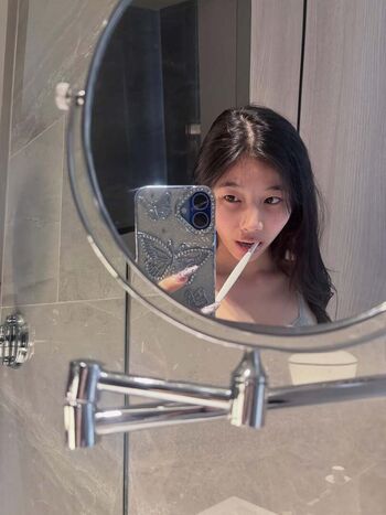 Full leaked Aaomhelloo page private onlyfans photo