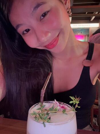 Full leaked Aaomhelloo page private onlyfans photo