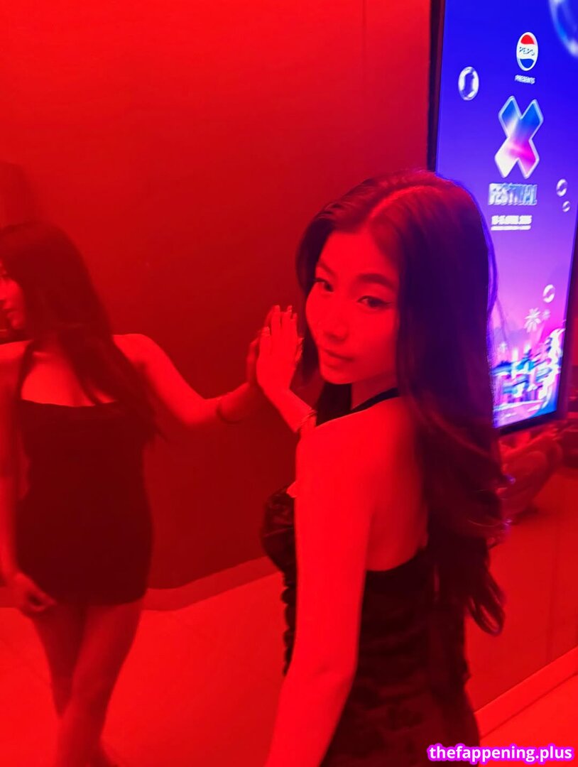 Saipetch B. / aaomhelloo Naken OnlyFans Foto #131