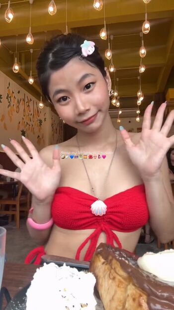 Full leaked Aaomhelloo private onlyfans photo