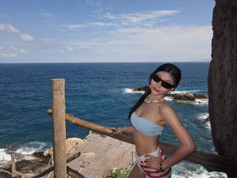 Full leaked Aaomhelloo private onlyfans photo