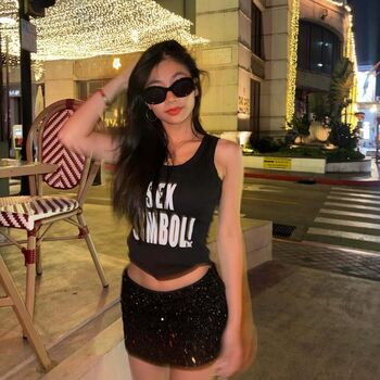 Full leaked Aaomhelloo page private onlyfans photo
