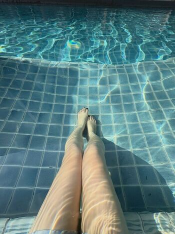 Full leaked Aaomhelloo page private onlyfans photo