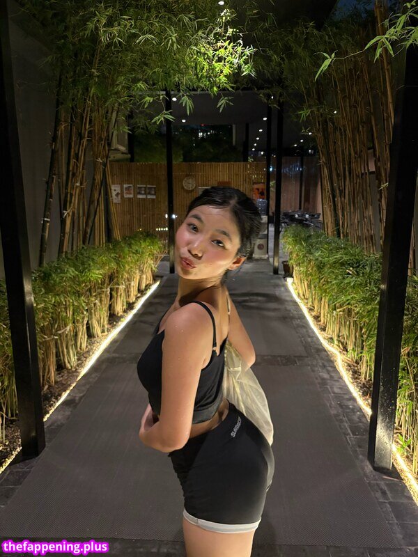 Saipetch B. / aaomhelloo Фото оголеного OnlyFans #314