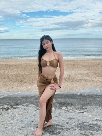 Full leaked Aaomhelloo page private onlyfans photo
