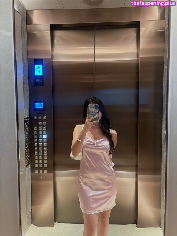 Saipetch B. / aaomhelloo Foto OnlyFans Desnuda #403