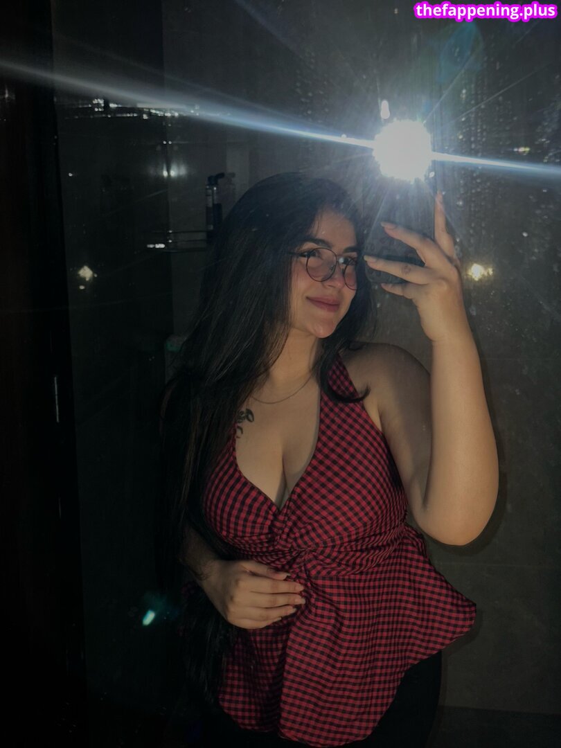 Aarohi Tirpude / aarohitirpude_ Meztelen OnlyFans Fotó #1