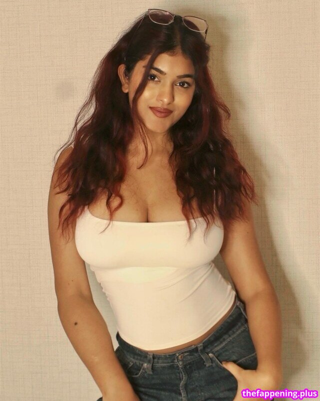 Aashiyayaya / thefuzzyaya Foto OnlyFans Nua #7