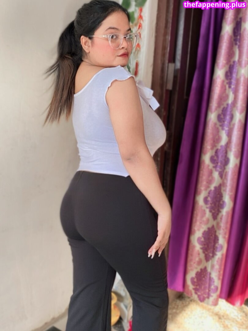 Aastha Singh / aasthaaax / voidedfiction / yaar.aasthaa Naken OnlyFans Foto #23