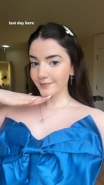 Full leaked Aasthashah private onlyfans photo