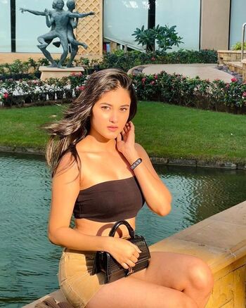 Full leaked Aayushi verma private onlyfans photo