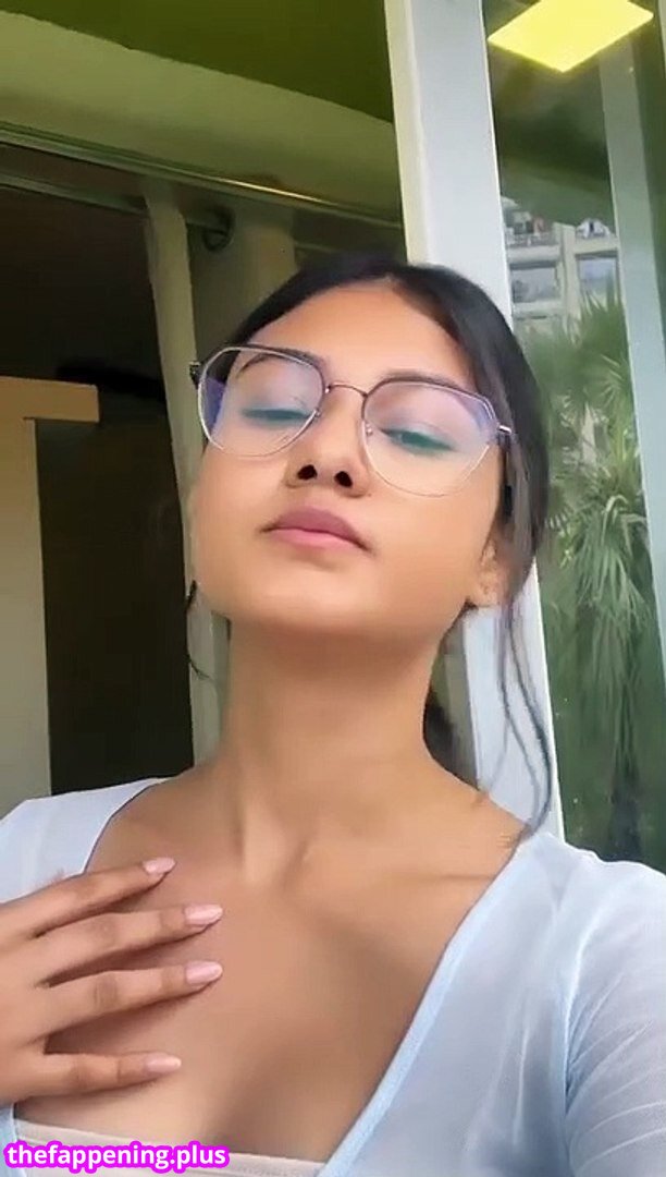 Aayushi Verma Çıplak OnlyFans Fotoğrafı #5