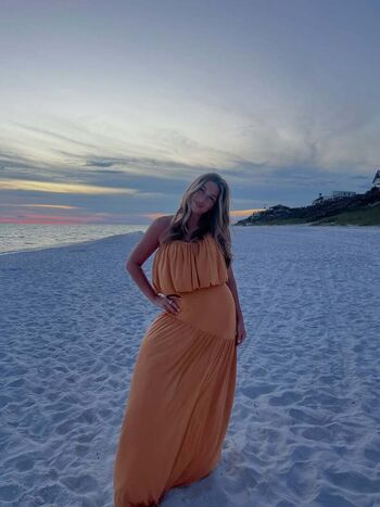 Full leaked Abbey wilson private onlyfans photo
