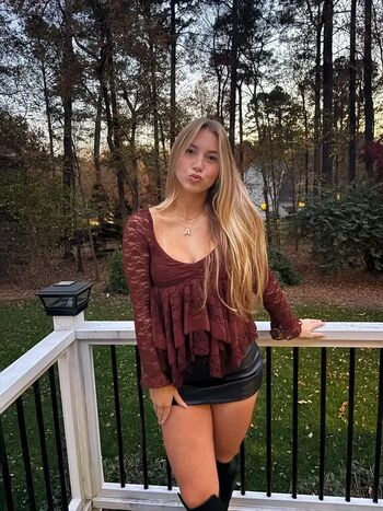 Full leaked Abby champlin private onlyfans photo
